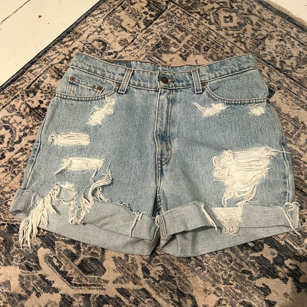 Vintage distressed 512 Levi jean shorts